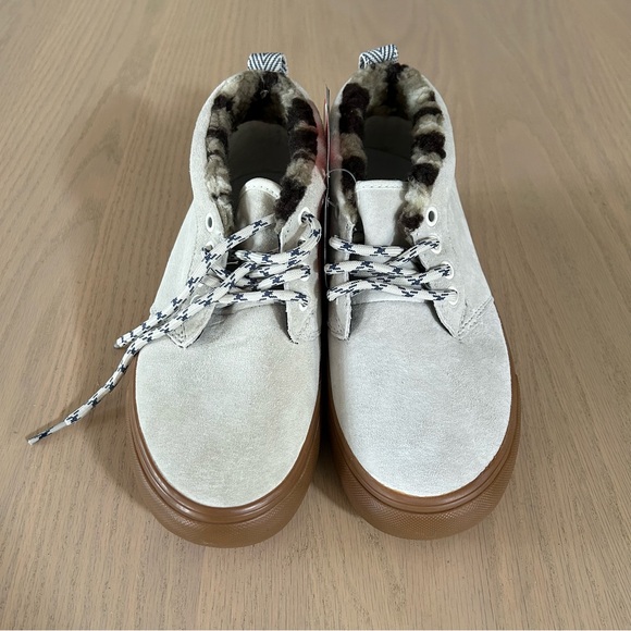 Vans Shoes - Vans Chukka Suede Women’s Size 7